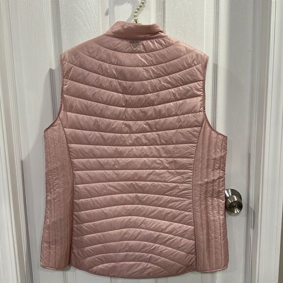 JUST WHITE VEST - Picture 4 of 6